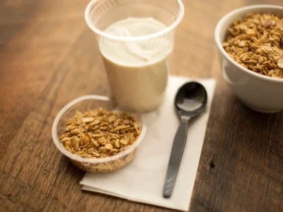 Yogurt & Granola